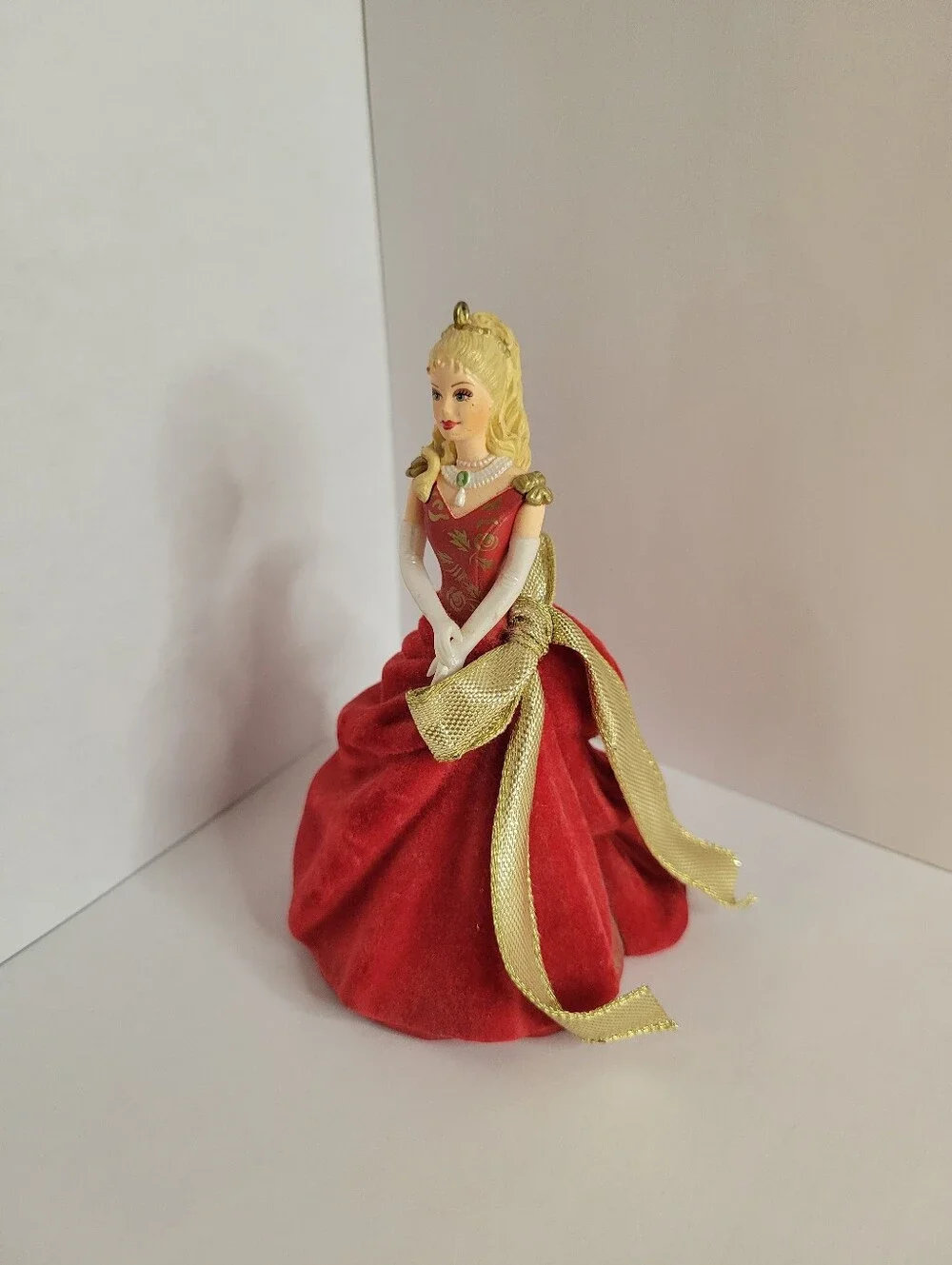 Barbie In A Christmas Carol Eden Starling Red & Gold Holiday Ornament